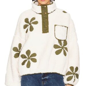 The Patch Pocket Countryside Pullover in Cream & Army